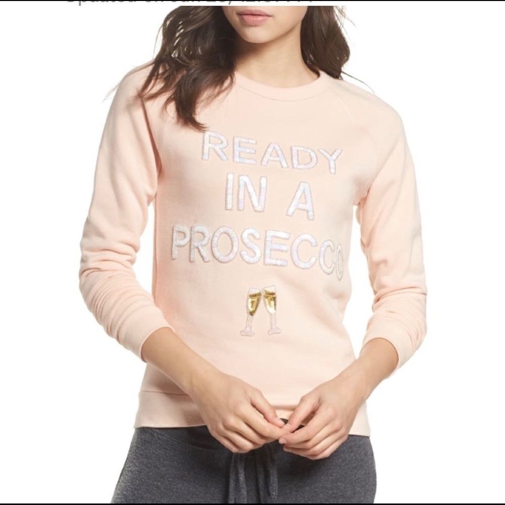 Bow & Drape ready in a Prosecco sweatshirt sz S
